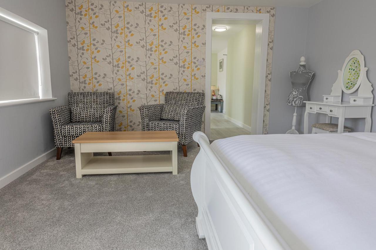 The Sleep-Inn Hare B&B Херн-Бей Экстерьер фото